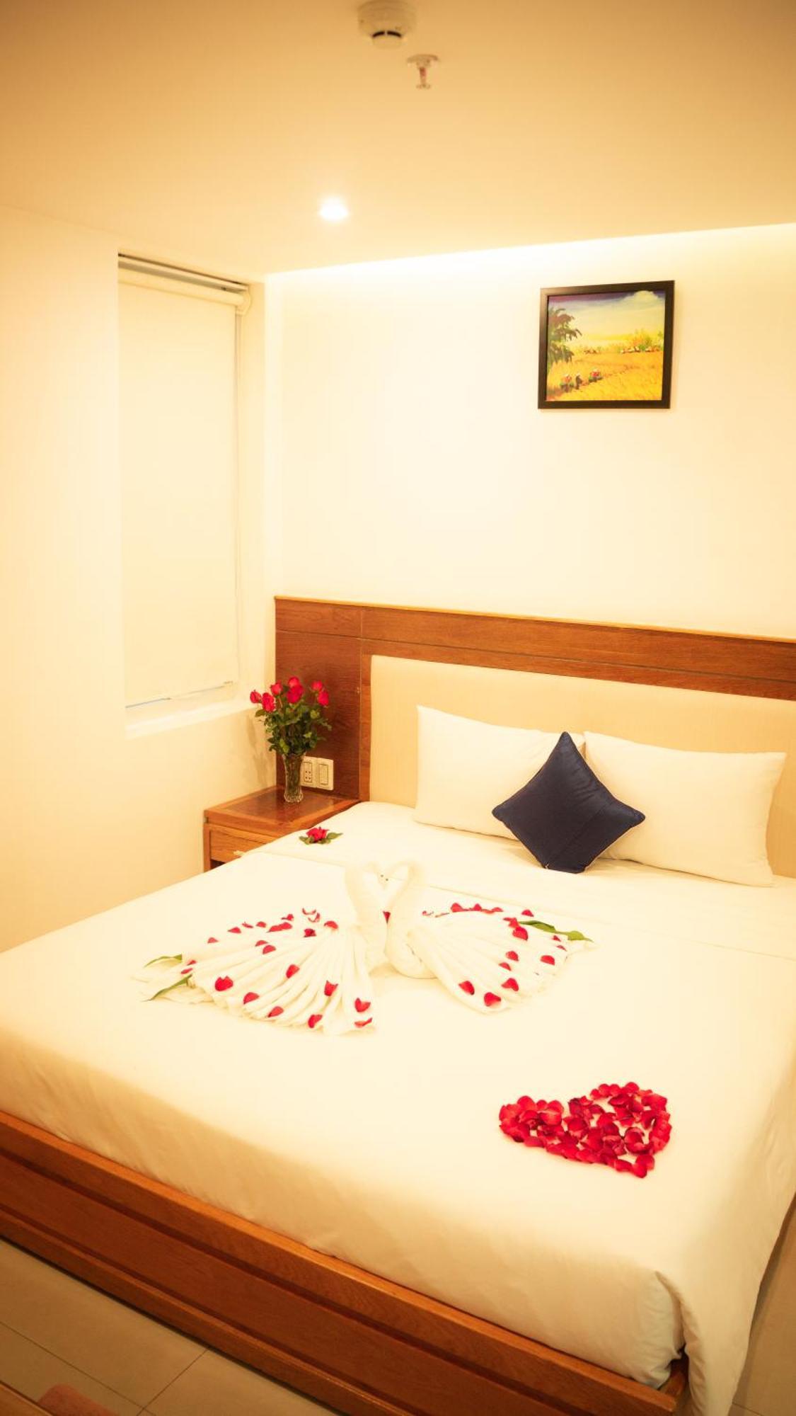 Sea Castle Hotel Da Nang Esterno foto